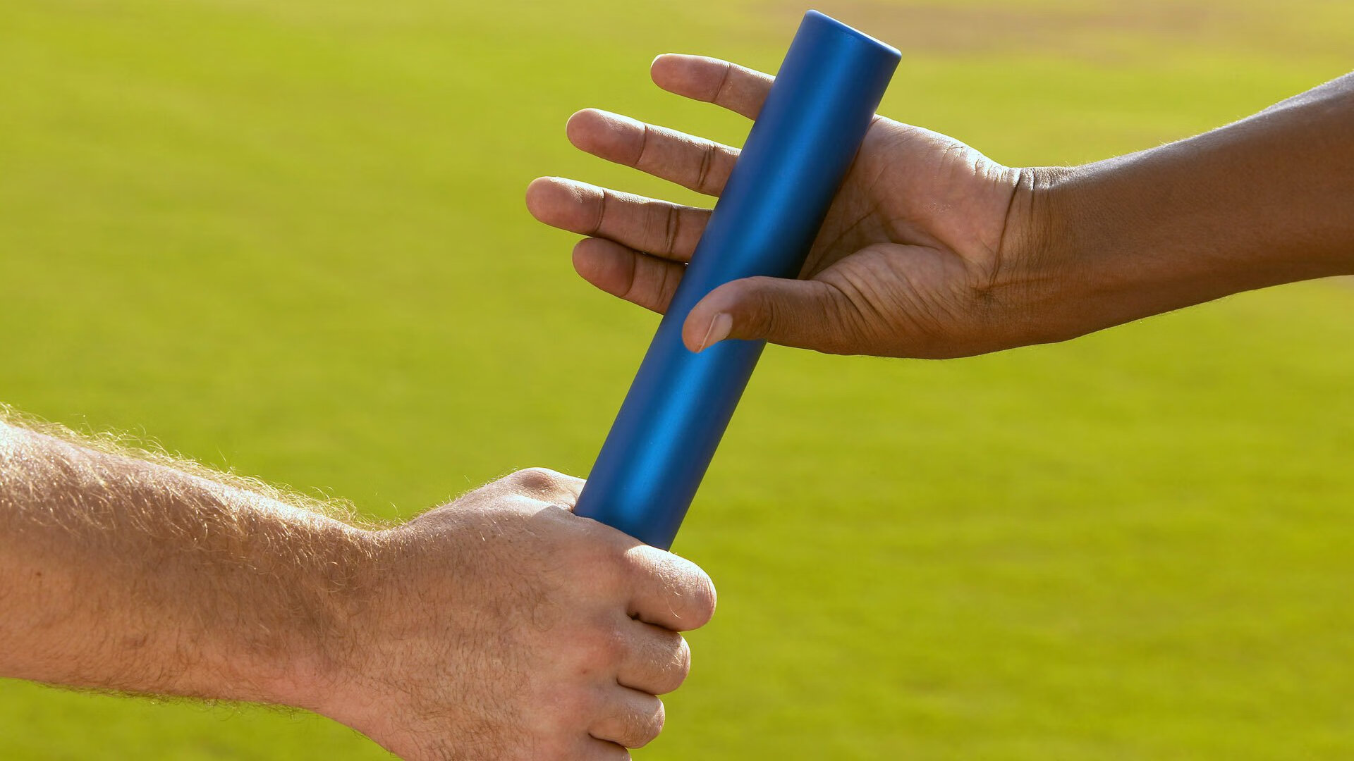 开云官方-仰泳冲刺波兰选手发挥稳定，仰泳bd